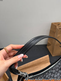 Laurel Shoulder Bag