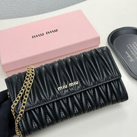 Matelassé Leather Wallet