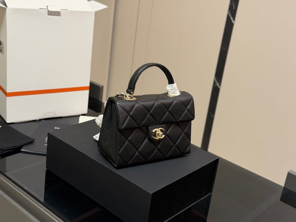 Kelly Flap Bag