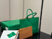 Parakeet Arco Tote
