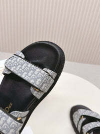 Dioract Sandals