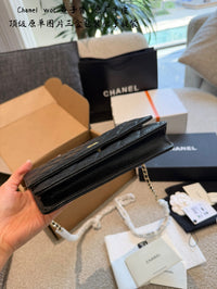 Wallet on Chain Caviar Leather