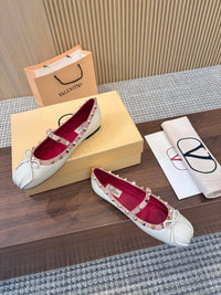 Garavani Mary Jane Rockstud Ballerinas