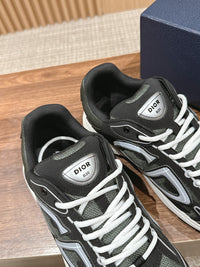 B30 Sneakers