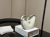 Arqué Shoulder Bag