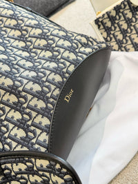 Médaillon Bucket Bag