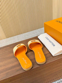 Capri Flat Mules