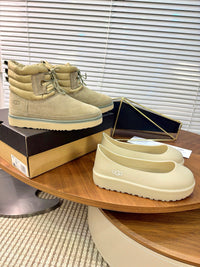 Classic Mini Lace-Up Weather Boots