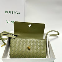Andiamo Long Clutch