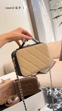 26B Vanity Bag