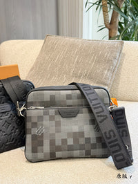 Trio Messenger Bag
