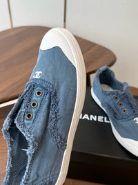 26S Slip-on Sneakers