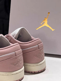 Jordan 1 Low Pink
