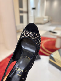 Degrachick Suede Sandals