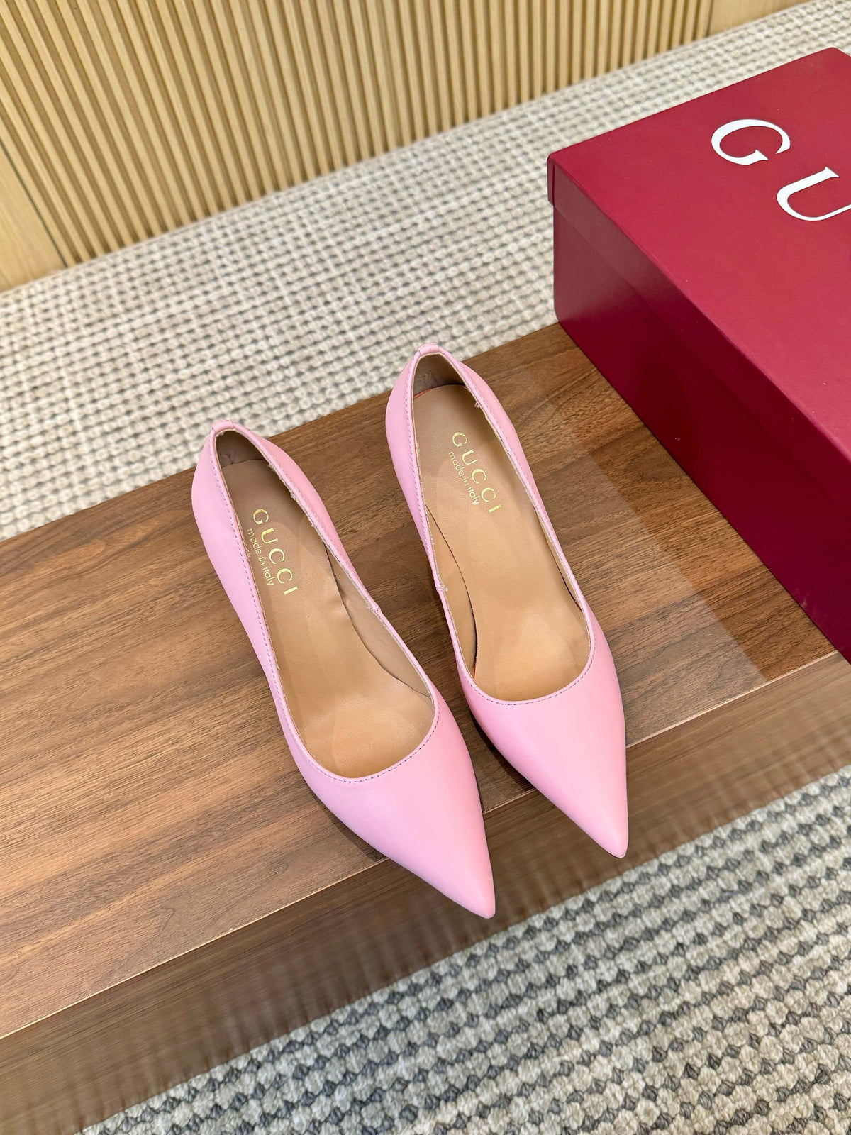 Bombshell Pumps