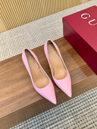 Bombshell Pumps