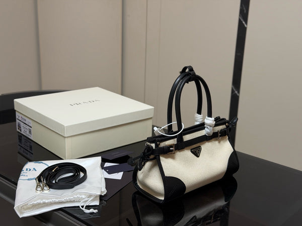 Bonnie Shoulder Bag