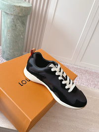 Drop 300 Sneakers