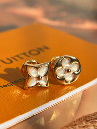 Color Blossom Stud Earrings