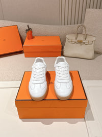 Boomerang Sneakers