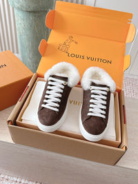 26S Time Out Sneakers
