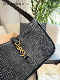 Le 5 à 7 Crocodile-effect Leather Shoulder Bag