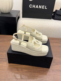 26S Platform Sandals