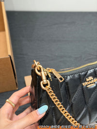 Teri Shoulder Bag