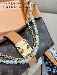 Mia Pochette Bag