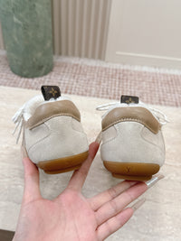26S Sneakerina