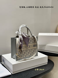 Book Tote Oblique Embroidery