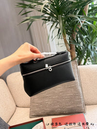 Extra Pocket L19 Grained Calf Leather