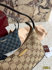 Lady Lunetta Shoulder Bag