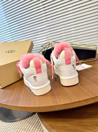 Lowmel Sneakers