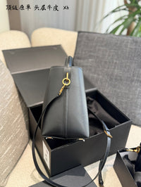 Le 37 Bucket Bag