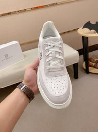 G Move Sneakers