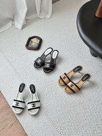 26B Kitten Heel Slides