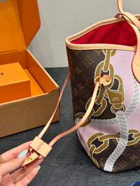 Neverfull MM Tote Bag
