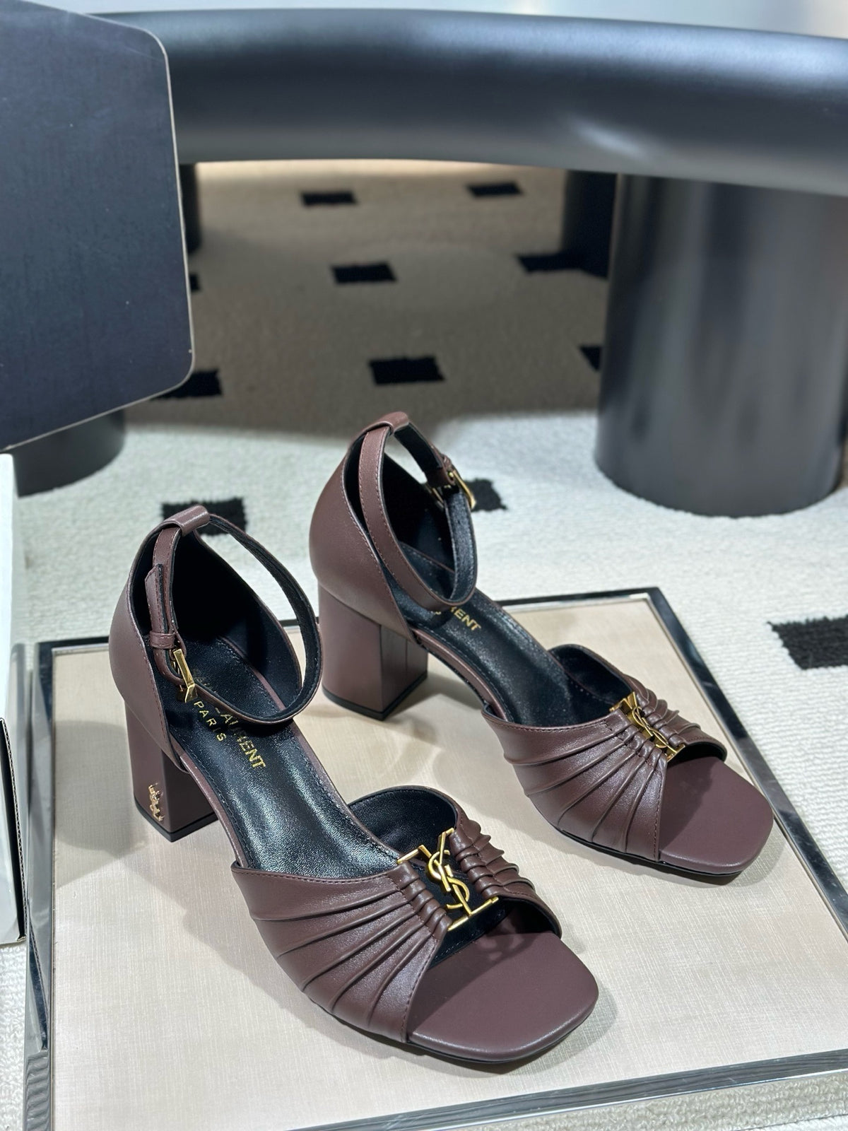 26S Babylone Leather Mules
