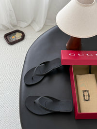 Vittoria Thong Sandals