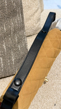 26S Flap Shoulder Bag