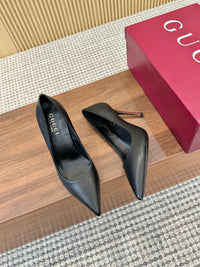Bombshell Pumps
