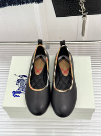26WF Check Ballet Flats