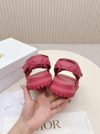 Dioract Sandals