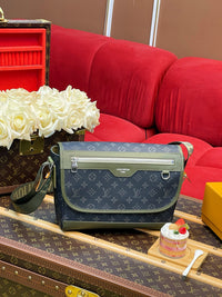 Courrier Messenger