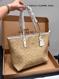 City Tote Bag