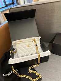 Vanity Case with Chain