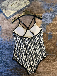 Logo One Piece Set