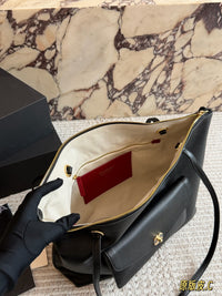 Large Pocket Tote