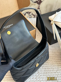 Le 57 Quilted Shoulder Bag
